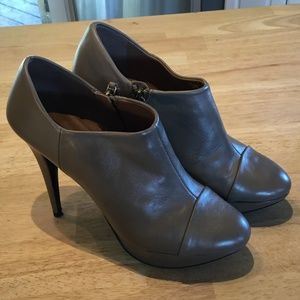 Zara Woman Gray Platform Ankle Booties Size 40
